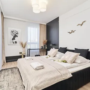 https://deluxe-studio-braniborska-by-renters.hotelswroclaw.com